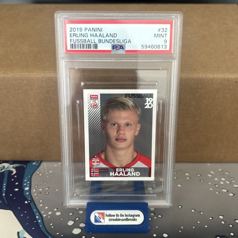 2019 Panini Fussball Bundesliga Soccer #32 Erling Haaland RC Rookie PSA 9
