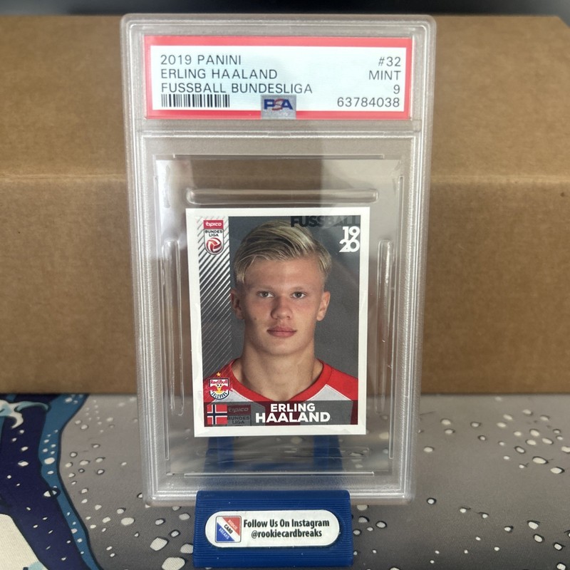 2019 Panini Fussball Bundesliga Soccer #32 Erling Haaland RC Rookie PSA 9