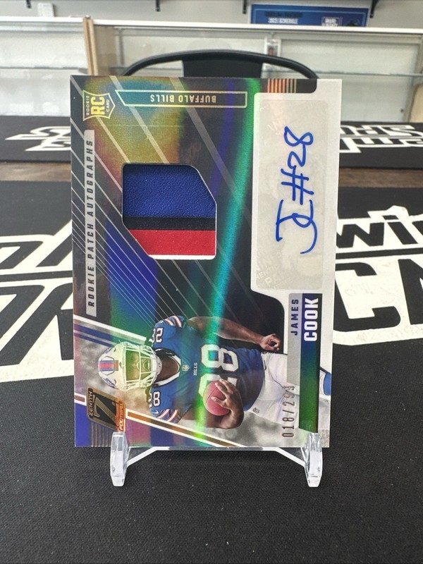 2022 Panini Zenith Football James Cook #215 Rookie Patch AUTO /299 Bills BW3