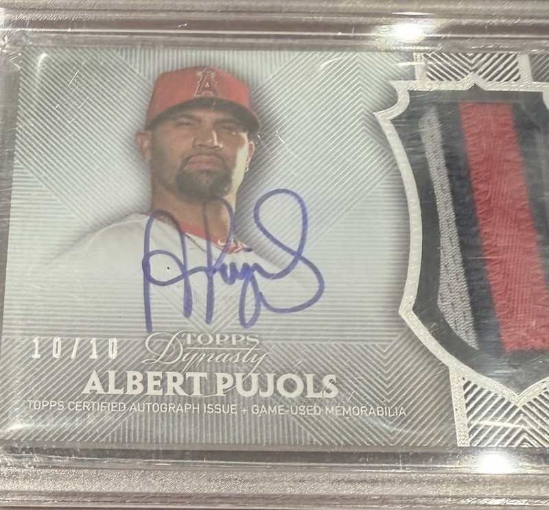 2017 Topps Dynasty, Albert Pujols. Patch Auto 10/10. Beckett Mint 9