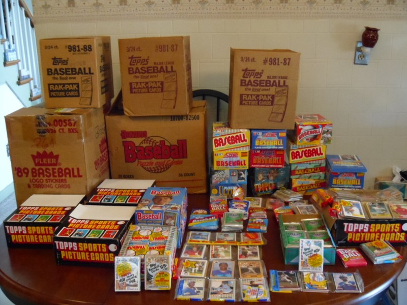 200 Cards In Old Unopened  Baseball Card Packs From Old Mom And Pop Corner Store