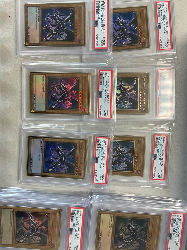 Red-Eyes Black Dragon - MAGO-EN003 PSA 9 