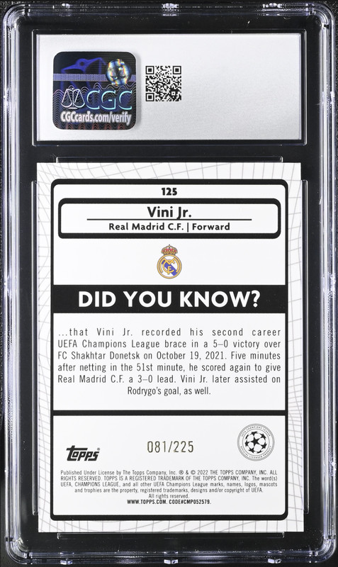 2022 Vini Vinicius Jr. 2021 Topps Merlin Chrome UEFA #125 Yellow Wave /225 CGC 9 view 2