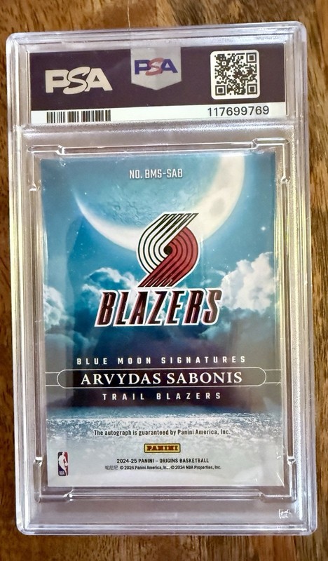 2024-25 Origins Arvydas Sabonis Blue Moon Signatures Auto #/25 PSA 9 view 2