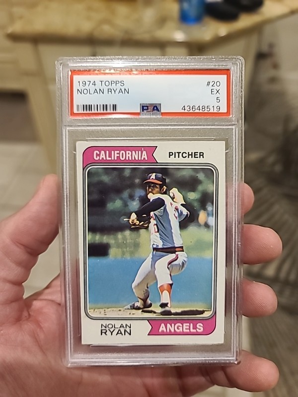 1974 TOPPS #20 NOLAN RYAN PSA 5