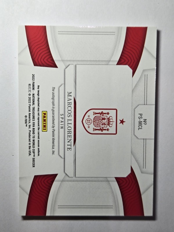 2022 Panini National Treasures FIFA  - Marcos Llorente Peerless  Auto /25 Spain view 2