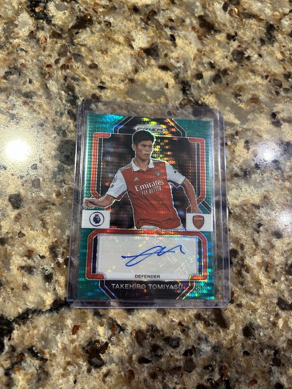 2022/23 Panini Prizm Green Pulsar Auto Autograph Takehiro Tomiyasu Arsenal