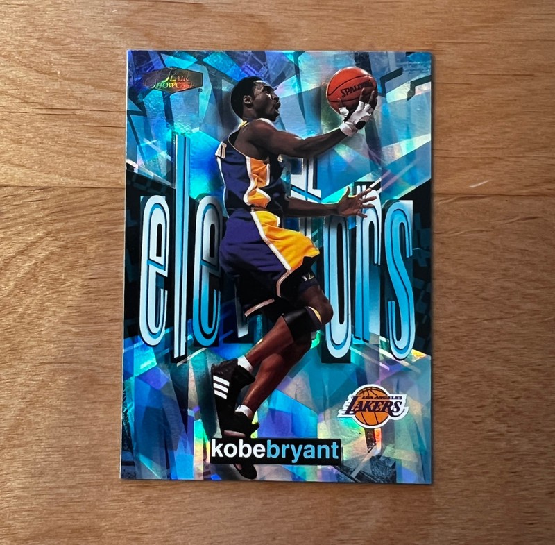 Kobe Bryant 1999-00 Flair Showcase Elevators #4 E Los Angeles Lakers Black Mamba