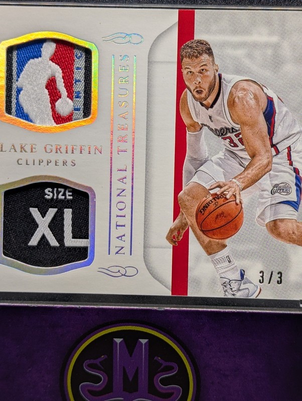 2014-15 Panini National Treasures Blake Griffin LOGOMAN Laundry Tag Patch /3 view 2