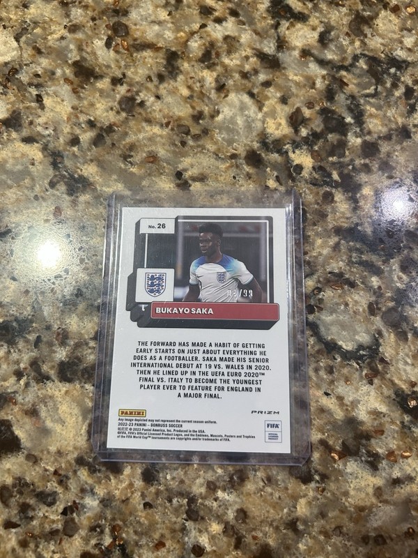 2022/23 Panini Donruss Optic FIFA Blue /99 Prizm Bukayo Saka Arsenal view 2