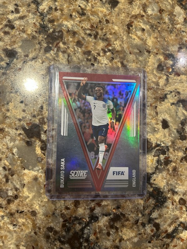 2023/24 Panini Score Pennants Bukayo Saka England Case Hit SP Arsenal