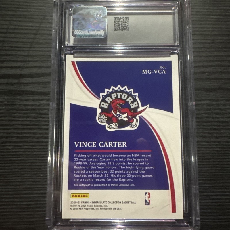 2020-21 Panini Immaculate VINCE CARTER Marks Of Greatness Auto /25 Raptors view 2