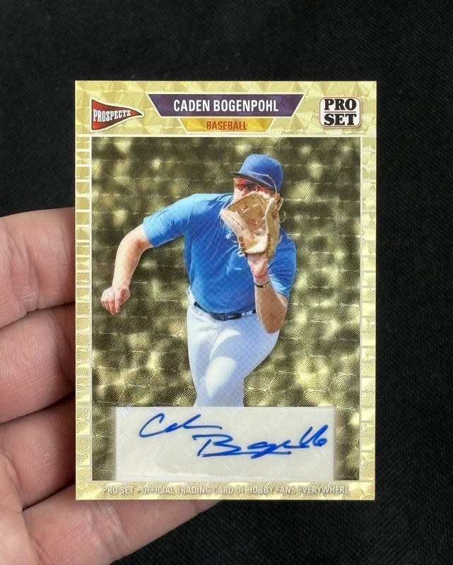 Caden Bogenpohl Auto 1/1 Super Prismatic Gold Vinyl - 2026 Leaf Metal Baseball