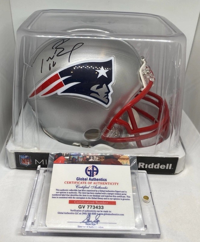 TOM BRADY SIGNED AUTOGRAPHED AUTO N.E. PATRIOTS  MINI HELMET GA COA COLLECTION