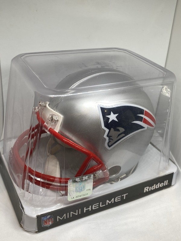 TOM BRADY SIGNED AUTOGRAPHED AUTO N.E. PATRIOTS MINI HELMET GA COA COLLECTION view 2