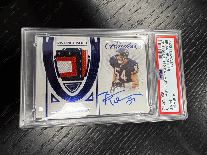 2022 Panini Flawless Brian Urlacher Disting. Patch Auto Sapphire #/8