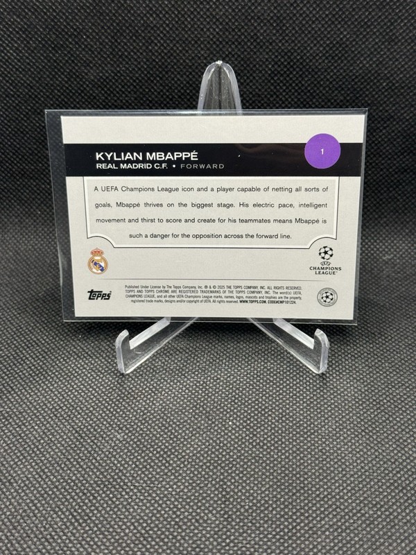 Kylian Mbappé Mbappe 2024-25 Topps Chrome Sapphire UEFA Gold /50 Real Madrid SSP view 2