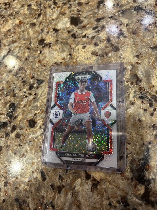 2022/23 Panini Prizm White Sparkle Arsenal SP Kieran Tierney
