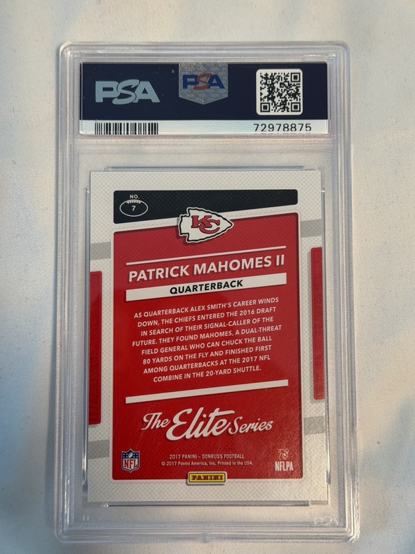 2017 Panini Donruss - The Elite Series Rookies Patrick Mahomes II #7 (RC) view 2