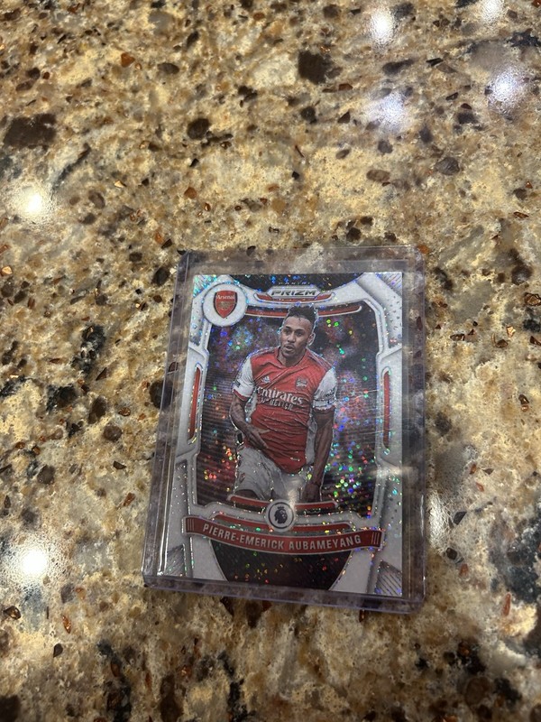 2021/22 Panini Prizm White Sparkle Arsenal SP Pierre Emerick Aubameyang