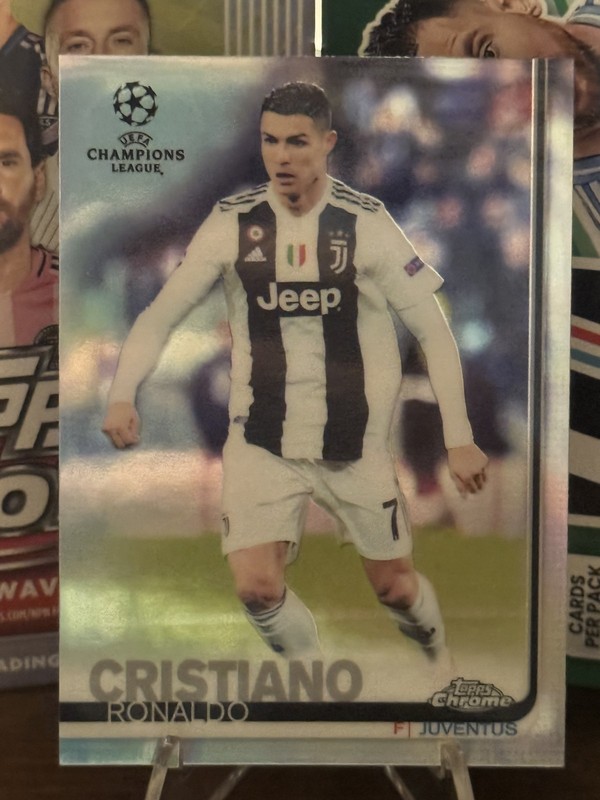 2018-19 Topps Chrome UEFA Champions League - Cristiano Ronaldo #100 Refractor