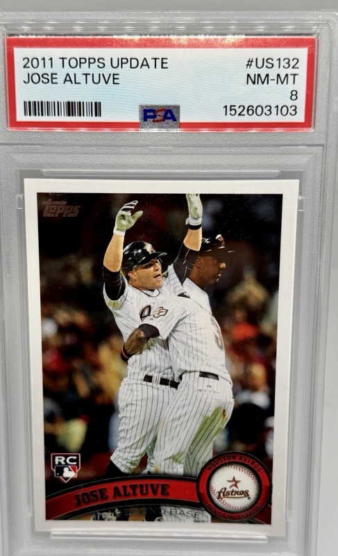 2011 TOPPS UPDATE #US132 JOSE ALTUVE ROOKIE RC PSA 8