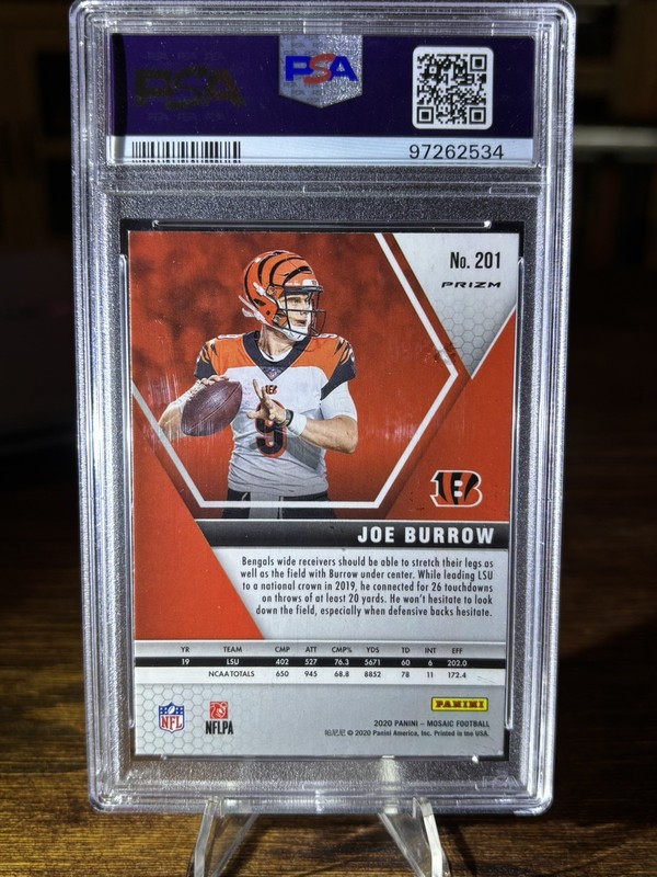 2020 Panini Mosaic - Rookie Joe Burrow #201 Camo Pink Mosaic Prizm (RC) PSA 9 view 2