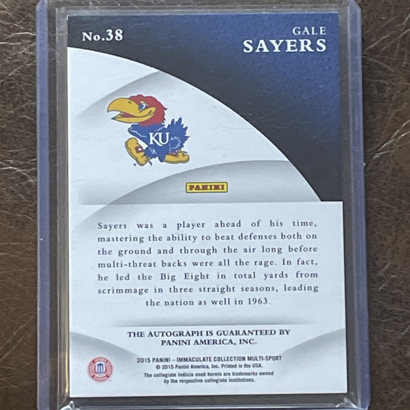 2015 Panini Immaculate Ink Gale Sayers #38 /25 Collegiate Kansas On Card Auto view 2