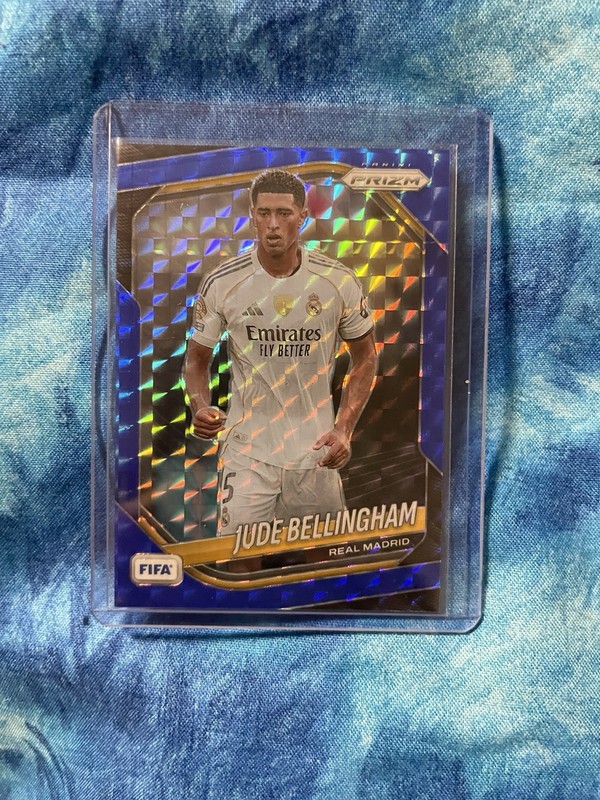 2025-26 Prizm FIFA Jude Bellingham Real Madrid La Liga #186 Mosaic Blue /209
