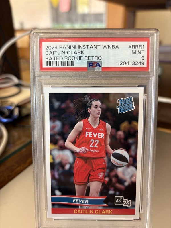 2024-25 Panini Instant WNBA - Rated Rookie Retro Caitlin Clark #RRR-1 (RC) PSA 9