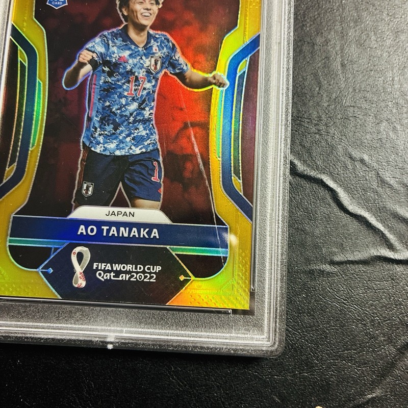 Ao Tanaka 2022 PANINI PRIZM WORLD CUP RC Gold /10 PSA9 POP2 Leeds United Japan view 2