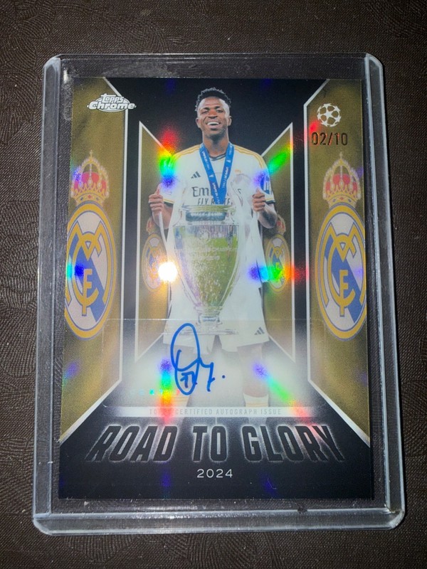 2025-26 Topps Chrome Road to Glory Vinicius Jr. (Vini Jr.) Real Madrid /10 view 2
