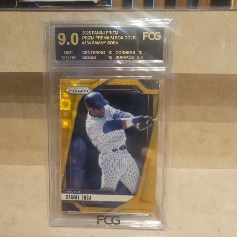 Panini 2025 Prizm Baseball Sammy Sosa #134 Premium Box Gold Prizm /4 FCG 9.0
