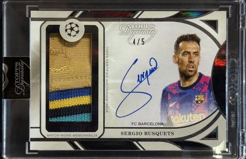 2024-25 Topps Dynasty Barcelona Sergio Busquets On Card Auto Match Worn Patch /5 view 2