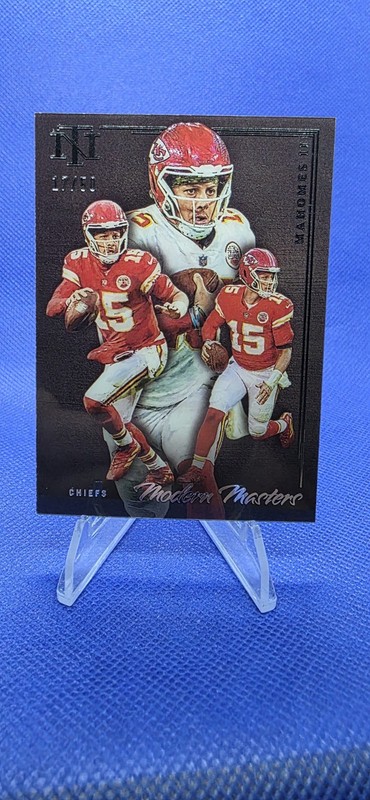 2022 National Treasures Patrick Mahomes Modern Masters # 17/50 view 2