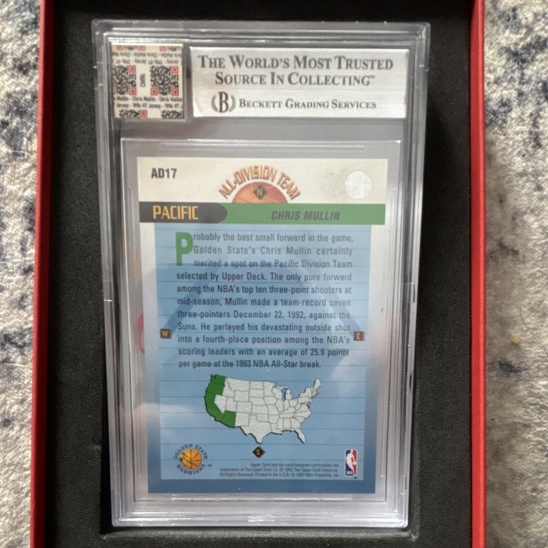 1992-93 Upper Deck Chris Mullin #AD17 Auto Game Used Patch Jersey Fusion BGS 10 view 2