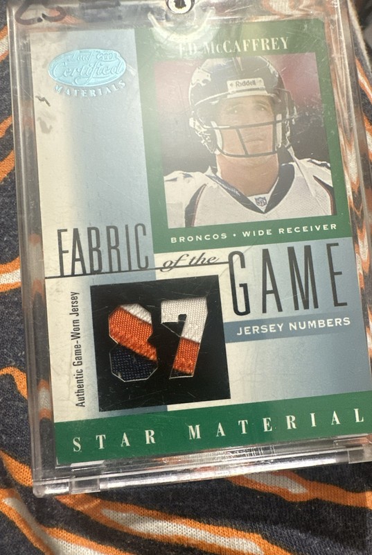 2001 Leaf Certified Materials Fabricof theGame EdMcCaffreyJersey Numbers /87 MEM