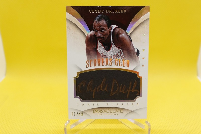 2013-14 Immaculate Scorers Club Clyde Drexler Auto /49 Houston Rockets