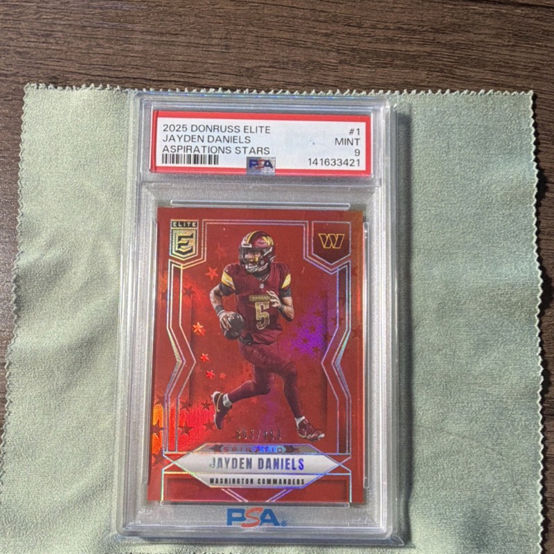 2025 Panini Donruss Elite Jayden Daniels Aspirations Stars #1 PSA 9 Commanders