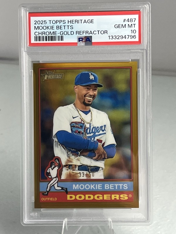 2025 Topps Heritage - High Number SP Mookie Betts #487 Chrome Gold Border /50