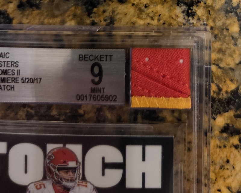 Patrick Mahomes Jersey Fusion Game Used Rookie Premiere Jersey Patch 2017**BG 9 view 2