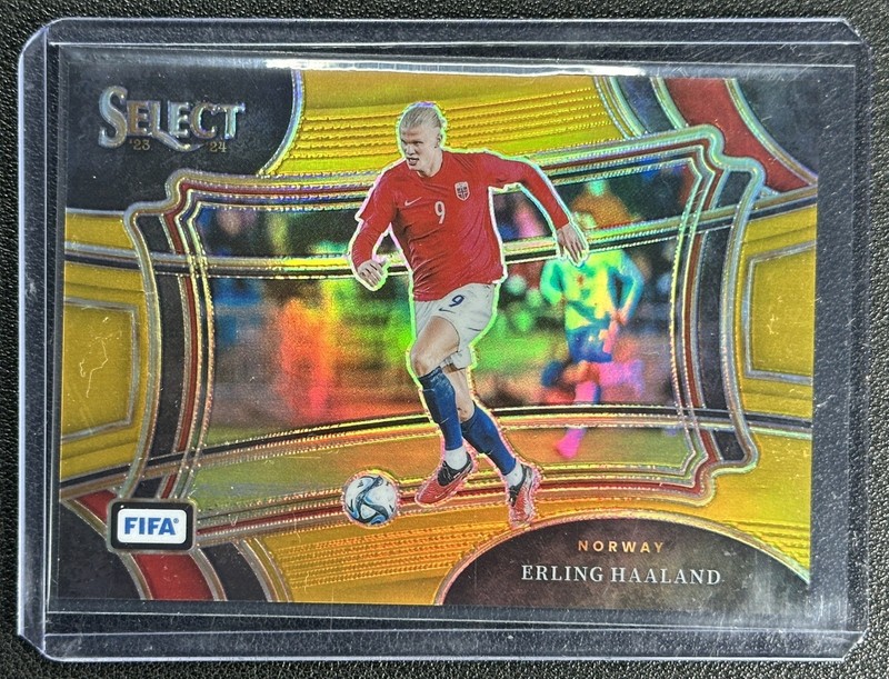 ERLING HAALAND 2023-24 PANINI SELECT FIFA #206 FIELD LEVEL GOLD PRIZM /10 NORWAY