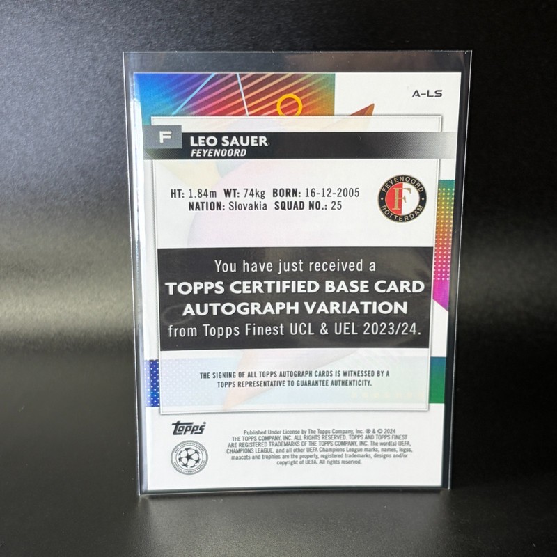 2023-24 Topps Finest UEFA Leo Sauer Rookie RC Auto Refractor Feyenoord #A-LS view 2
