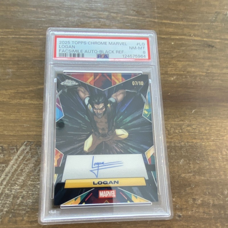 Topps 2025 Marvel Chrome Logan Black Refractor Facsimile Auto PSA 8 07/10