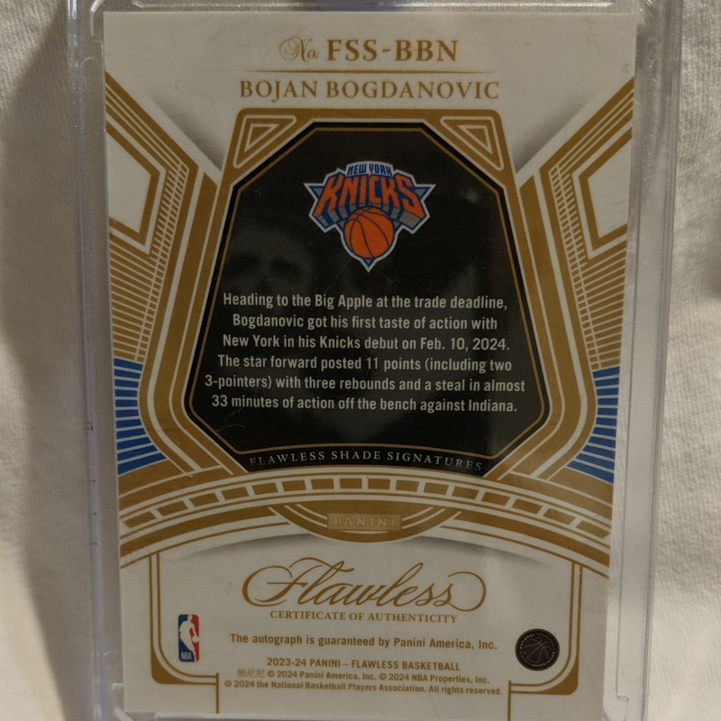 Panini Flawless Bojan Bogdanovic Ruby Auto Knicks /15 Basketball Card view 2