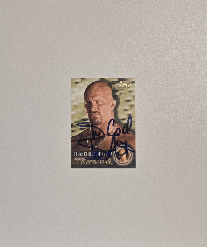 Stone Cold Steve Austin Auto 2001 Fleer WWF Clash Profile of a Champion 