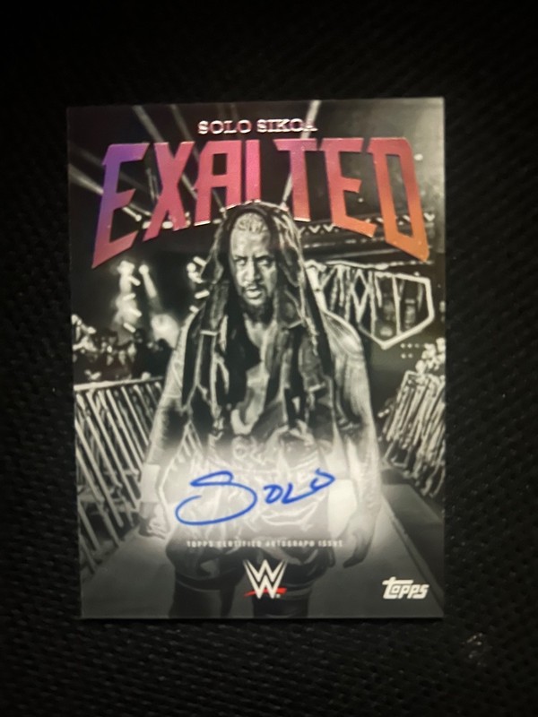 solo sikoa auto wwe topps exhalted