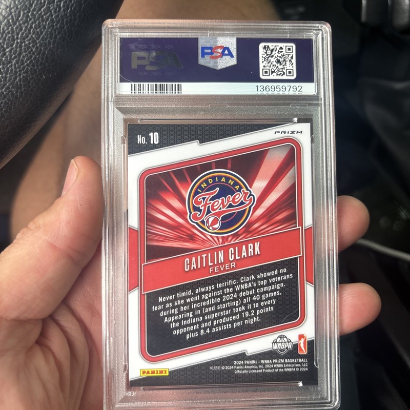 2024 Panini Prizm Caitlin Clark Fearless Green Prizm #10 Rookie RC WNBA view 2