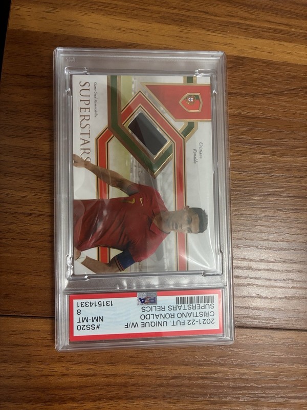 Futera 2021-22 Unique World Football Cristiano Ronaldo Relics SS20 /43 PSA 8