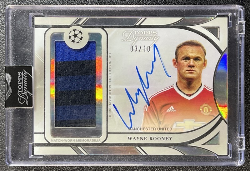 WAYNE ROONEY 2024-25 TOPPS DYNASTY UCC MATCH-WORN PATCH ON-CARD AUTO 03/10